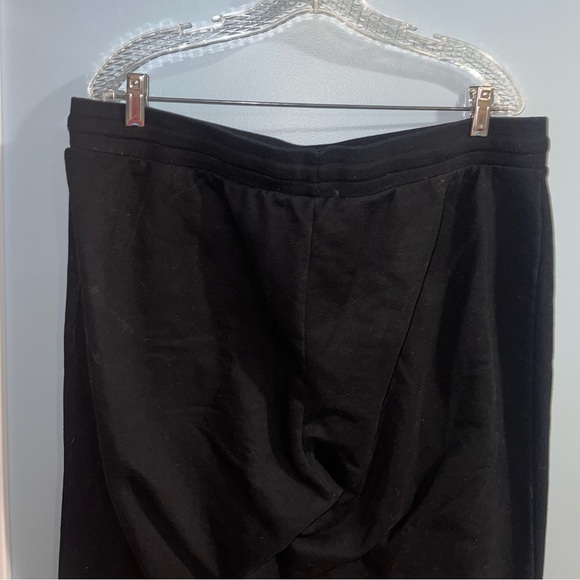 Gap- Black sweatpants - Picture 4 of 5